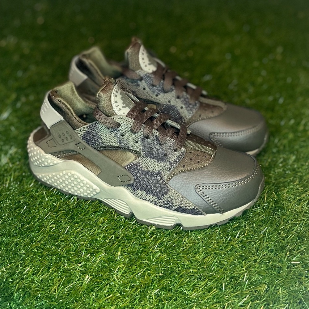 Nike Air Huarache Run Python Sz 6.5 Women